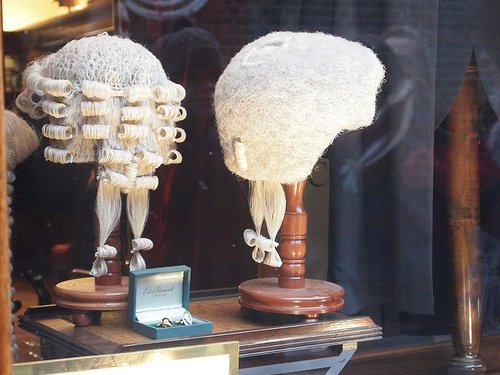 barrister wig history